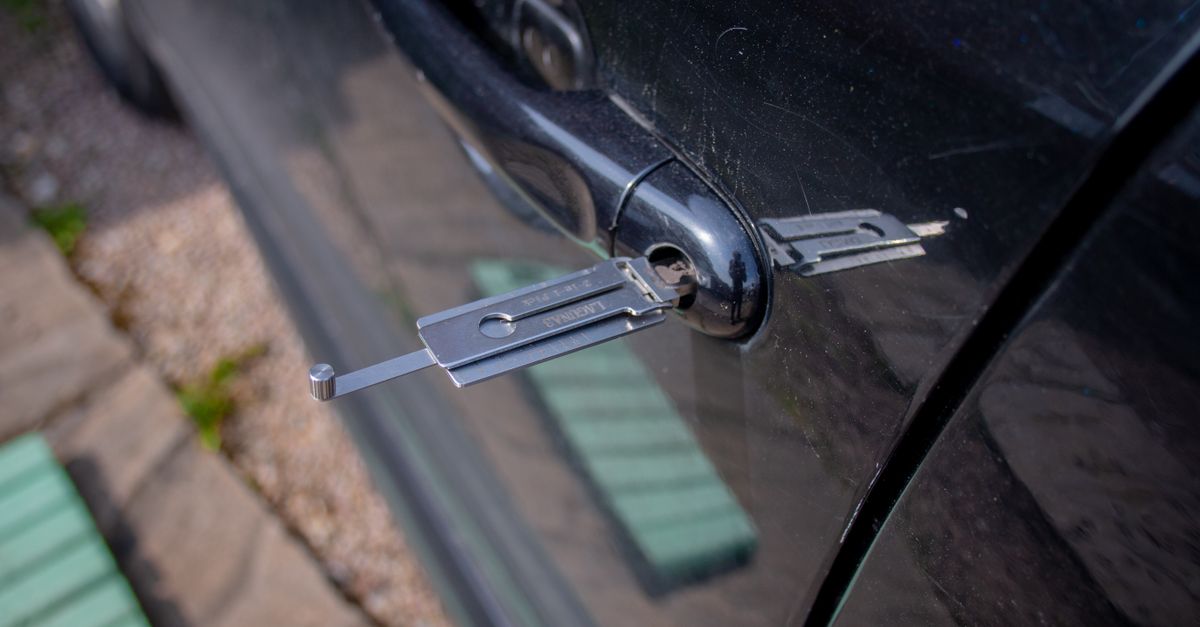 Lock Re-Key After a Break-In — Elizabeth NJ Locksmith