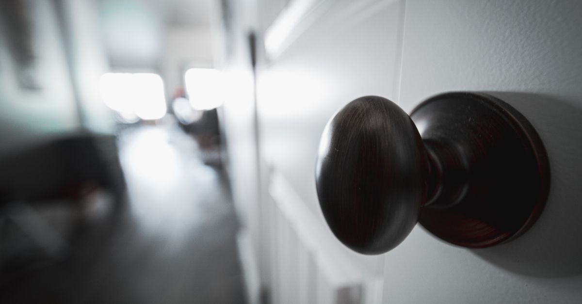 Signs Your Door Knob Lock Has Reached the End of Its Life — Elizabeth NJ Locksmith